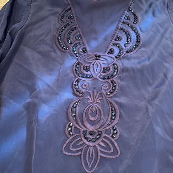 Lilly Pulitzer Navy blue with navy sequins and flared arms - Picture 3 of 5